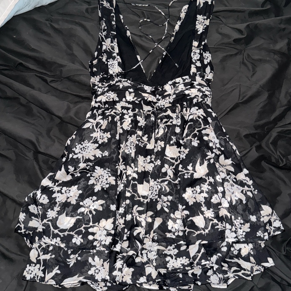 Floral Black and White Dress Abercrombie and Fitch - Picture 2 of 5